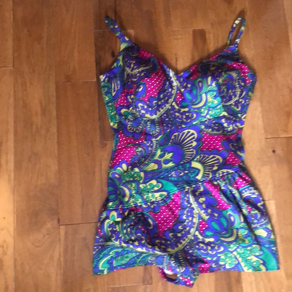 Beautiful Vintage Elisabeth Stewart swimsuit